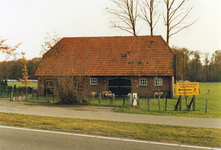 847733 Gezicht op de boerderij Zandheuvelweg 1 te Baarn.